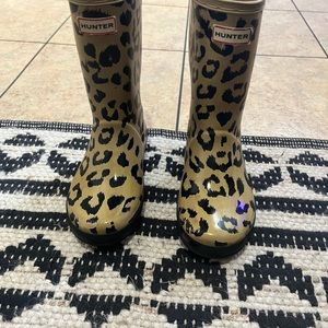Girls Hunter leopard print rainboots. EUC! Size 13us 12uk